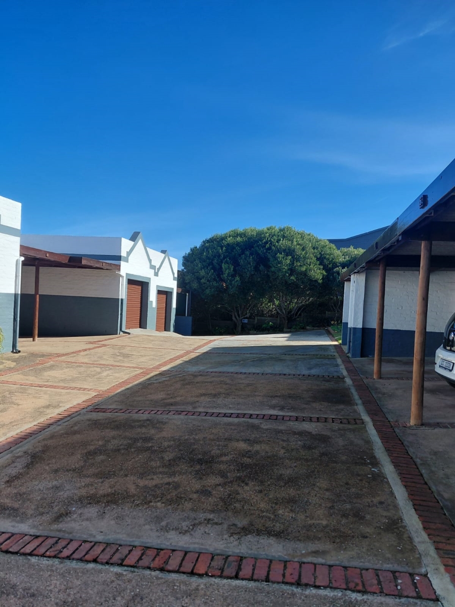 3 Bedroom Property for Sale in Stilbaai Wes Western Cape